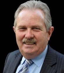 rsz 1graham robertson photo black background